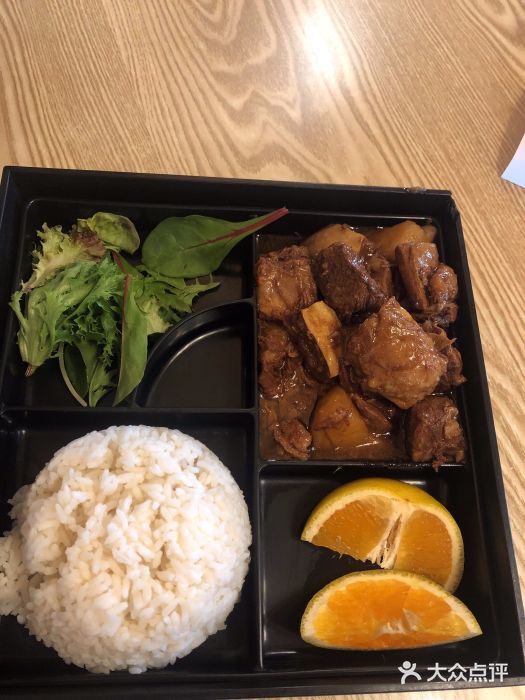 龙华中餐馆红烧牛腩图片
