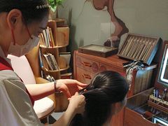 -海底捞火锅鲜切牛肉主题店(长寿路店)