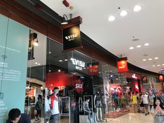 -东荟城名店仓
