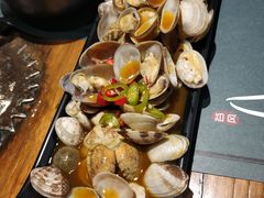 麻辣炒蛤蜊-八月美食小馆(银泰城总店)