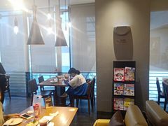 大堂-必胜客(大悦城店)