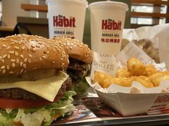 -The Habit Burger Grill 哈比特汉堡(复兴soho店)