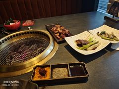 -铭牛烧肉·和牛海鲜自助(高新月牙湖店)