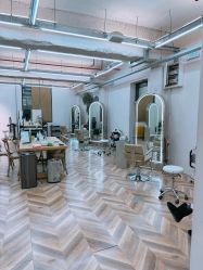 -Hair Co.一间沙龙