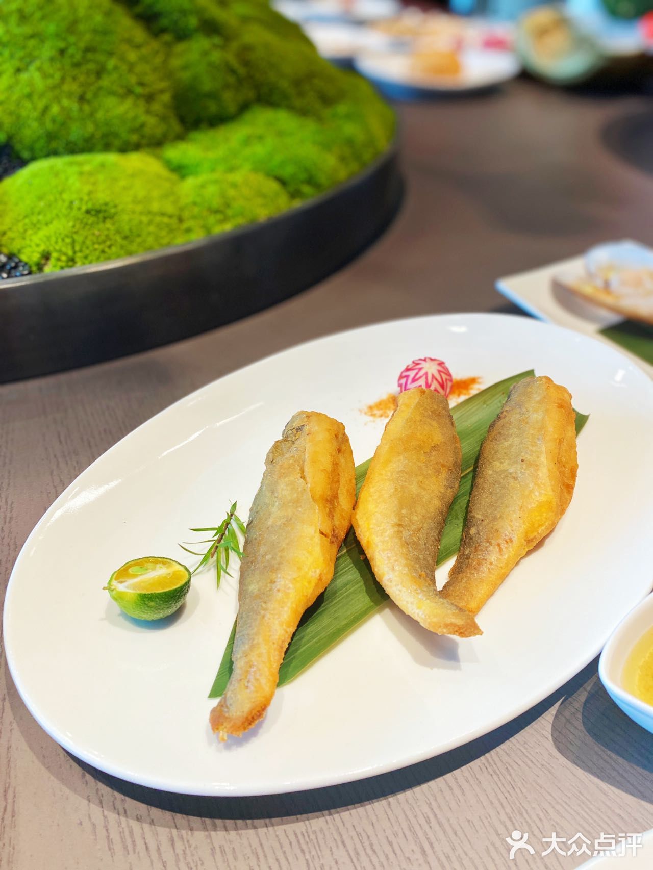 可以俯瞰重庆的高级粤菜火锅餐厅我来啦！