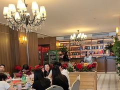-鹏城人家海鲜酒家·23年老字号(较场尾店)