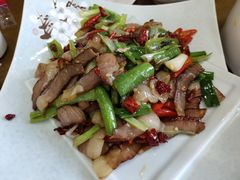 湖南小炒腊肉-宴宾楼饭店(敖汉旗银河花城店)