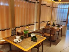 -云海肴·汽锅鸡·云南菜(浦江欢乐颂店)