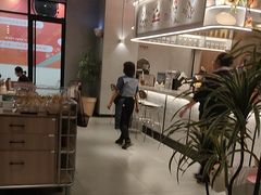 -必胜客(大宁路店)