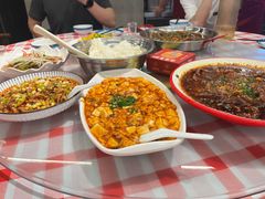 -洪霞餐馆·川菜·鲜货现炒(两江春城店)