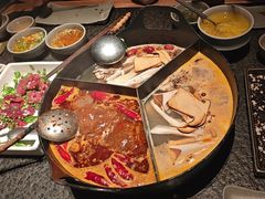 -三出山火锅(南京万象天地店)