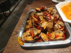 -喝丢一只鞋辣炒海鲜小烧烤(三八广场店)