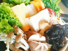-湊湊火锅·茶憩(新中关购物中心店)