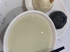 -李与白包子铺(桐梓林店)
