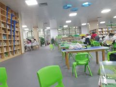 -增城图书馆(荔景大道辅路店)