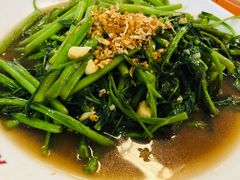 -班赞海鲜市场胖阿姨加工点