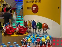 -m豆巧克力世界(上海世茂广场店)