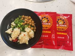 -钢管厂五区小郡肝串串香(奥克斯广场锦城万达店)