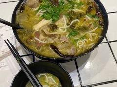 -肥汁米蘭香港米线(长宁来福士店)