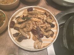 -蘑界·野生菌火锅(深业上城店)