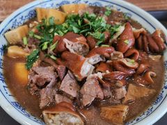 卤煮火烧-门框胡同百年卤煮(新街口店)