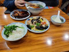 酸竹笋泡椒牛蛙饭-小方的面(徐家汇店)