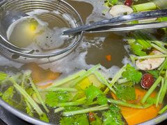 -乡土黄·鲜牛肉火锅·小龙虾(兴业街店)