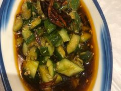 -霄汉牛三鲜湖北砂锅菜(万松园2店)
