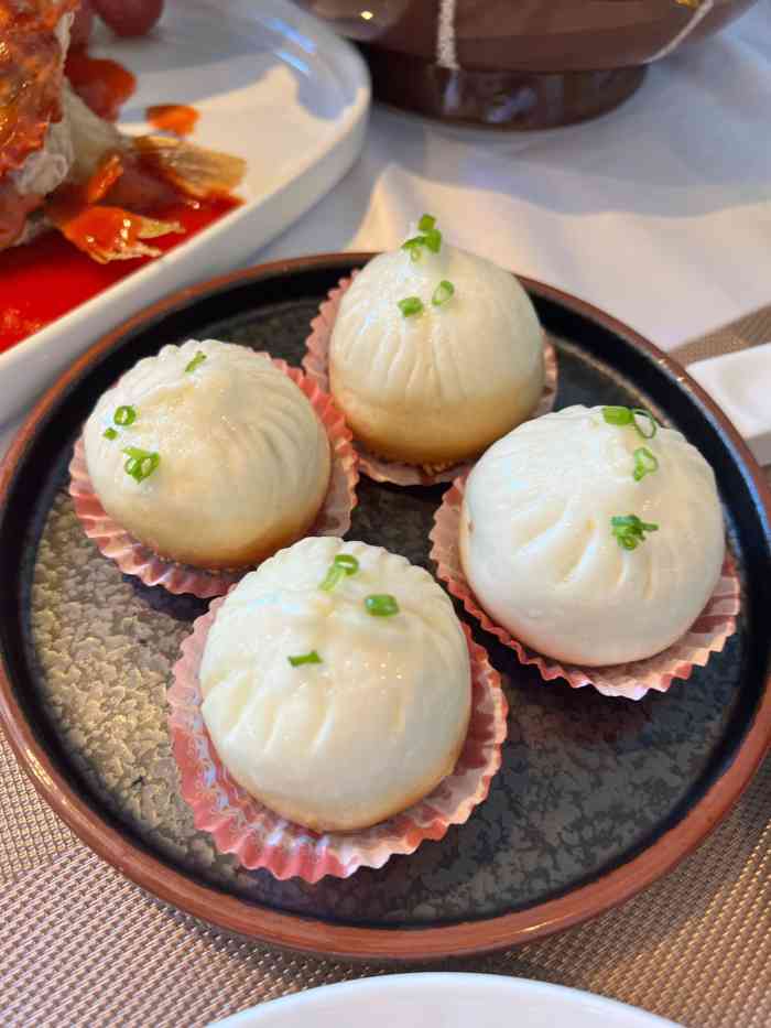 松鹤楼(台基厂店)-"服务好,松鼠桂鱼,鳝糊,狮子头都不错.团.