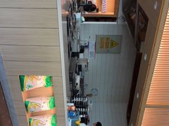 -蜜桃餐厅·伴山(湖滨商业街店)