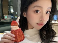 -Yearn Tours妍图(昆山万象汇店)