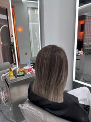 -艾美A·M Hair Salon