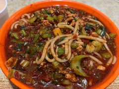 -玲玲米粉·新疆现炒米粉(大十字总店)
