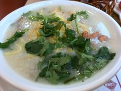 招牌艇仔粥-点都德(汇盈广场店)