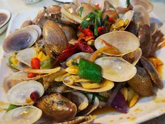 -三亚火车头万人海鲜广场