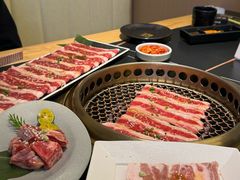 -極屋鮨牛 · 烧肉酒场(时代C馆店)