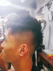 -纯剪男士理发馆·烫染专业店