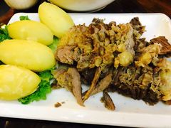 -白鹿苑蒙餐(鄂温克宾馆店)