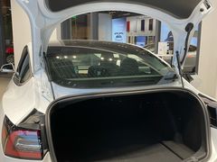 -TESLA 特斯拉(上海太古汇体验店)