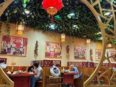 -袁小二大东北铁锅炖(吉祥村总部)