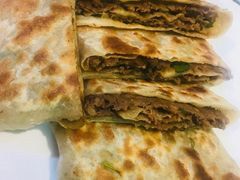 -溢心园香河肉饼总店