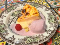 布朗石烤巴斯克芝士蛋糕-BROWNSTONE布朗石西班牙餐厅(富城店)