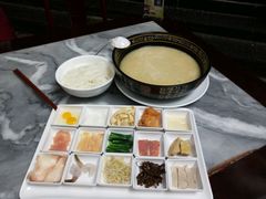 -蔼若春.传承三十年云南菜(金碧公园店)