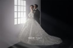 -至臻微拉婚纱摄影