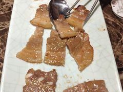 秘制黑猪五花肉-猪啊牛呀羊啊铜盘烤肉(正大广场店)