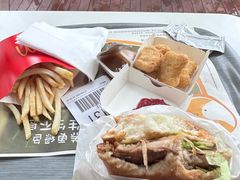 -麦当劳(保利若比邻店)