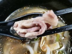 -丽虹云南过桥米线(兴工街店)