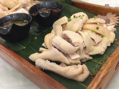 -刘姐啤酒鱼民族演艺餐厅(西街总店)