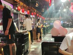 -喜鹊音乐酒馆(西街店)