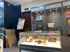 -用真奢侈品名表名包回收中心(朝阳万达店)